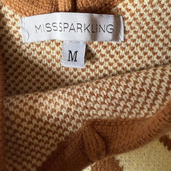 MISS SPARKLING Knit Happy face sweater tankTank Top Tie Shoulder Brown Cream - Picture 10 of 10